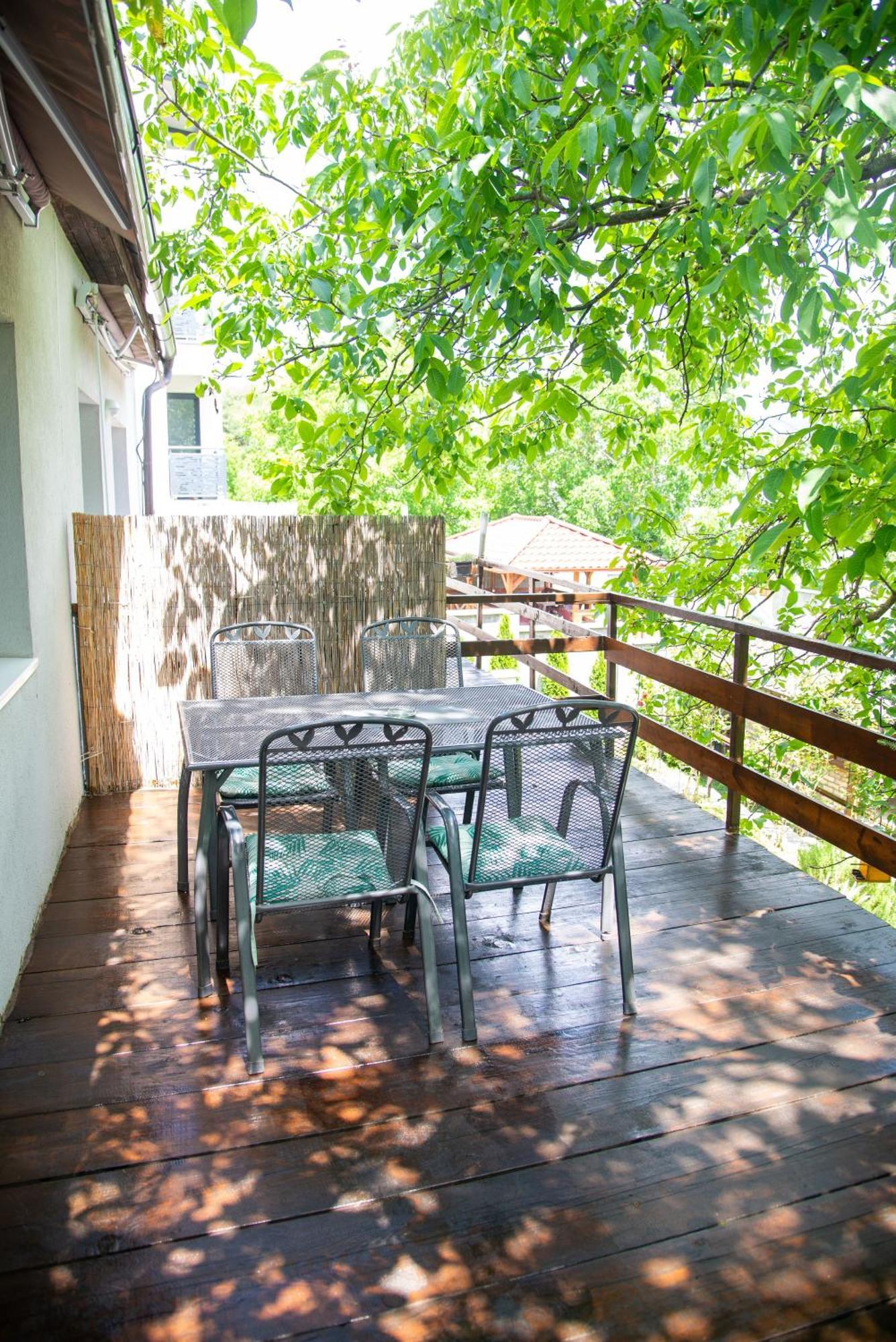 Apartmani Maslacak Връдник Екстериор снимка